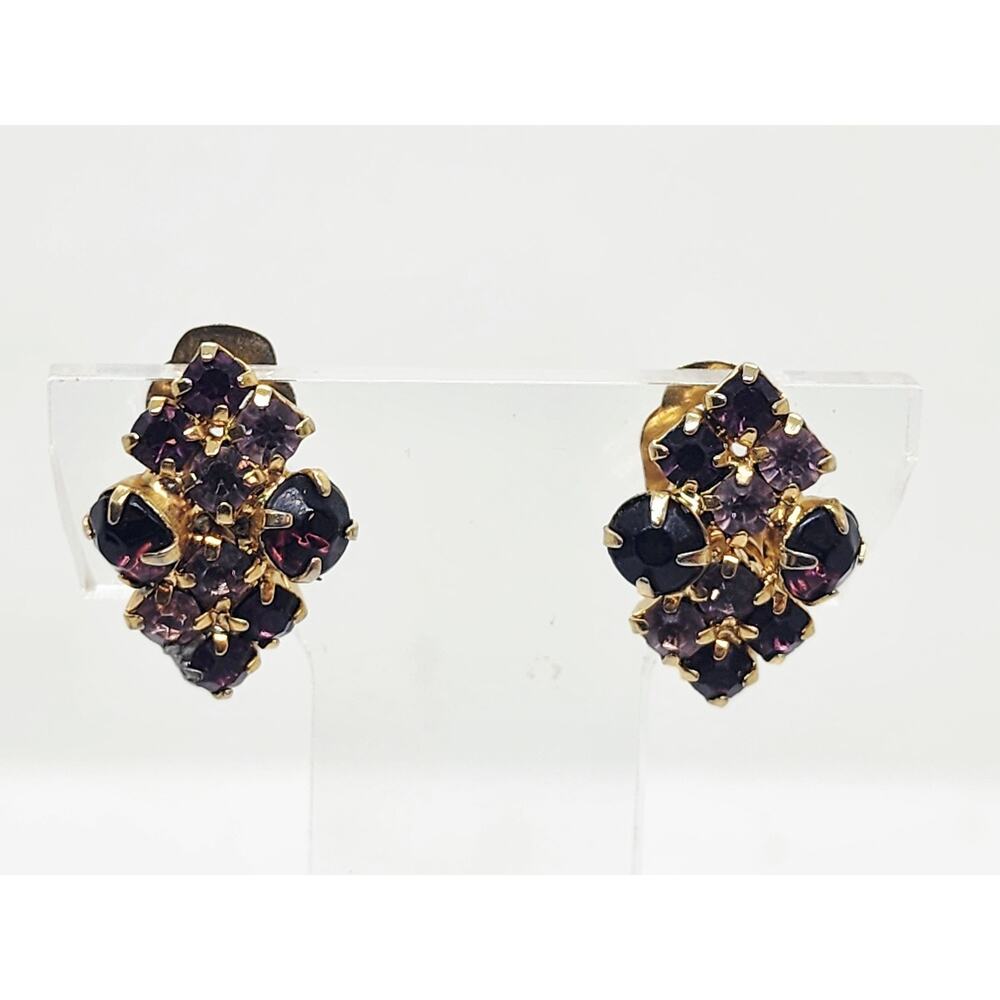 Vintage Purple Amethyst Rhinestone Floral Cluster Clip On Earrings Gold Tone